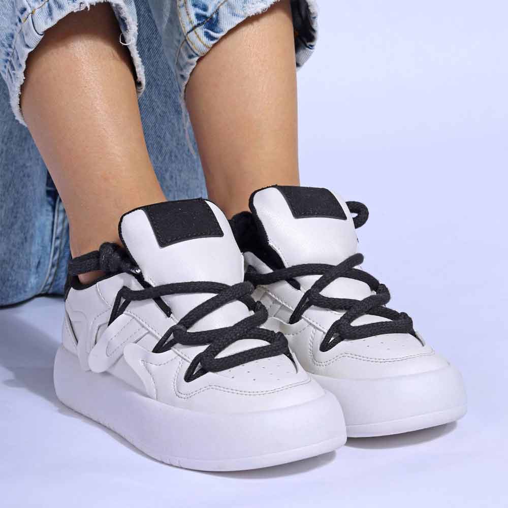 Fashion women sneakers with black details - White