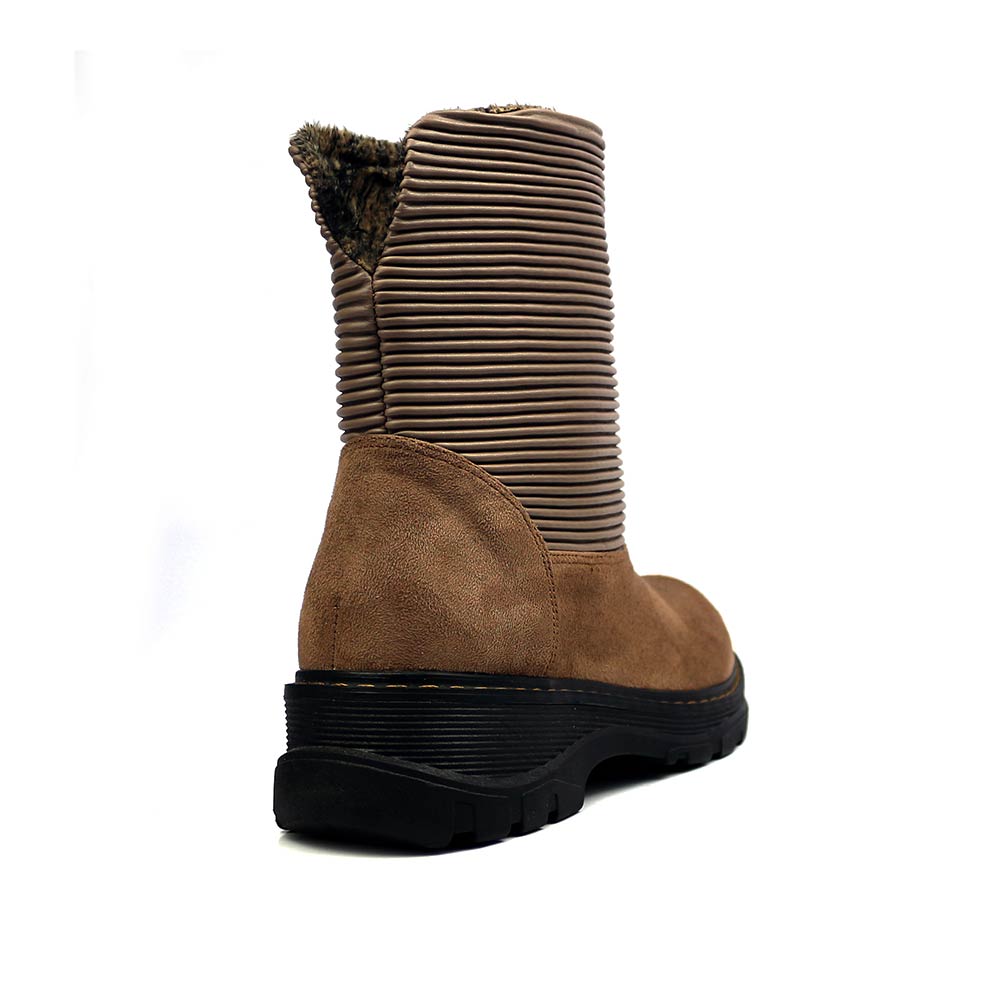 Women-casual-chamois-boot-Cafe-3